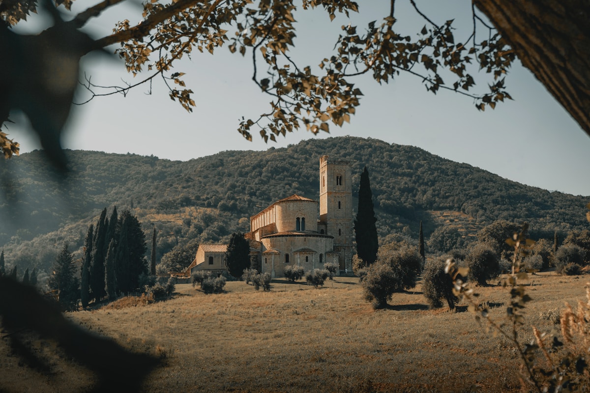 Abbazia di Sant'Antimo nei pressi di Montalcino, Val d'Orcia